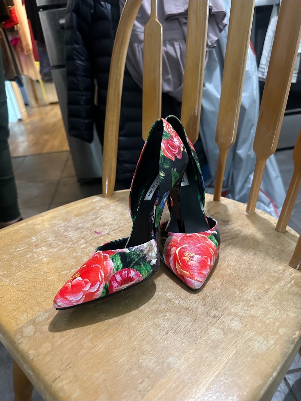 Steve Madden Red Rose Floral Pointed-Toe Heels